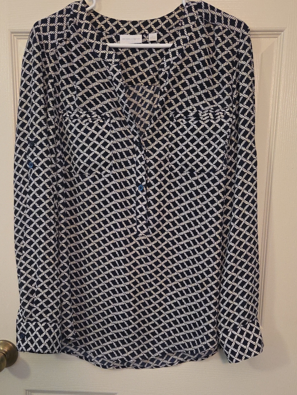 New York & Company Navy and White Geometric Print Shirt Blouse XL
